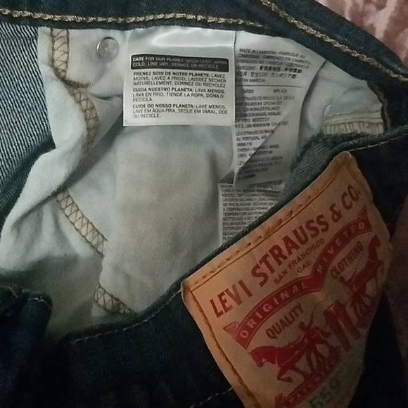 Jean's - Picture 2 of 4